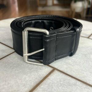 Black belt faux leather sz Sm
